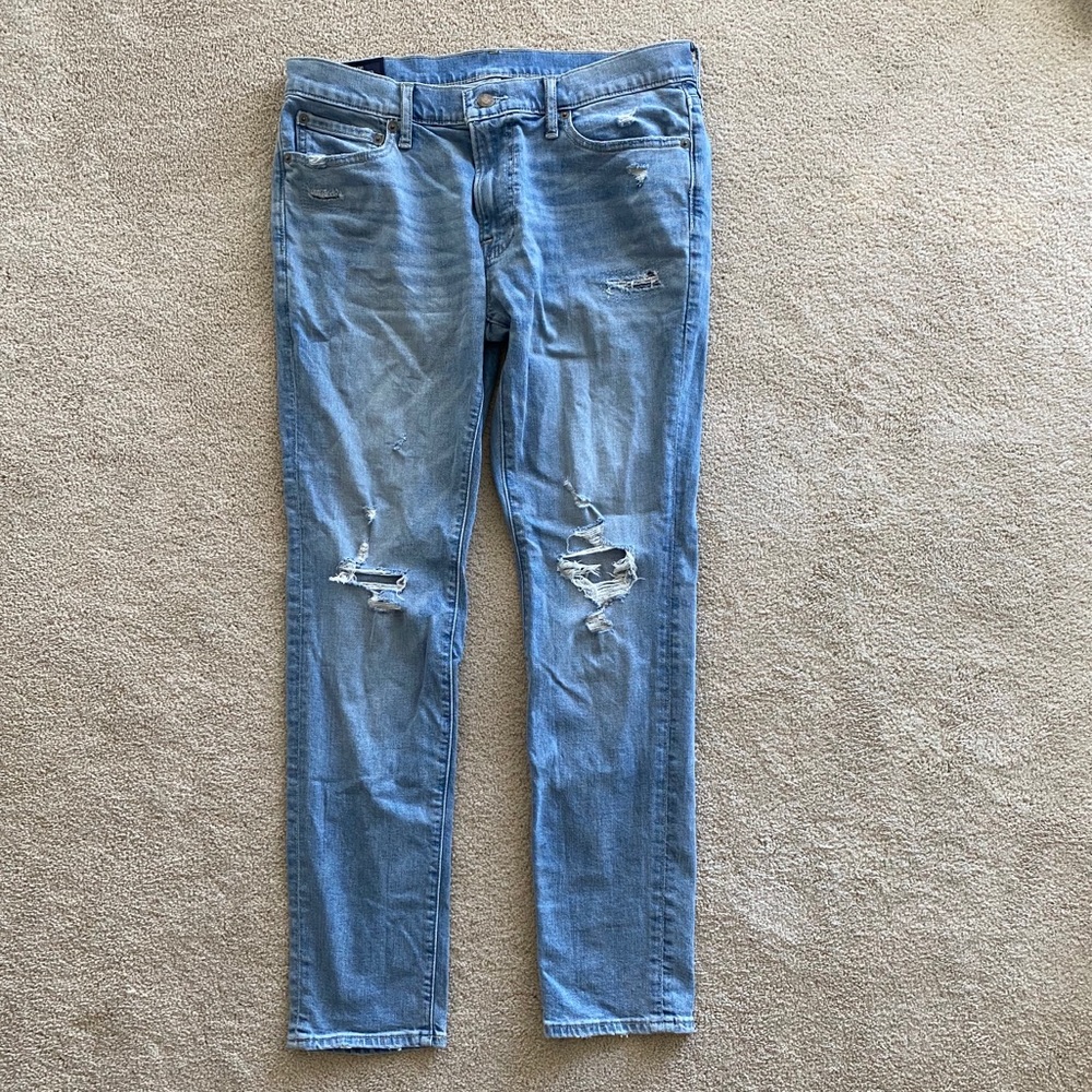 Abercrombie Men’s Ripped Super Skinny Jean